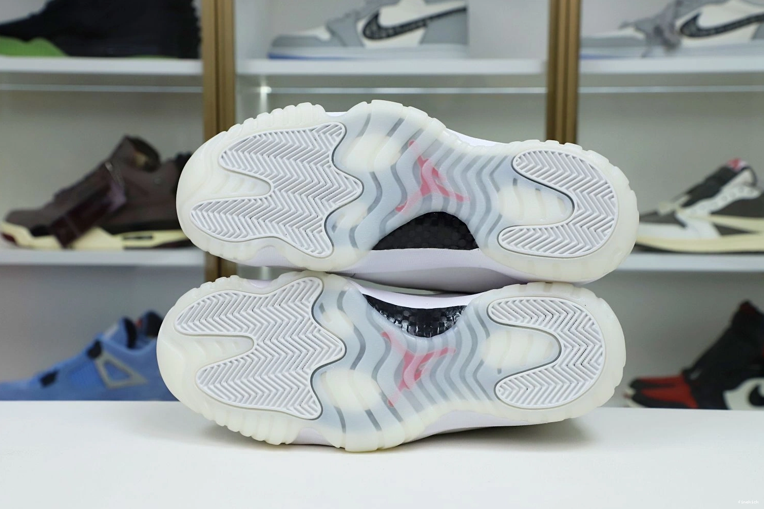 PLATINUM JORDAN AIR TINT XI RETRO 11 0728